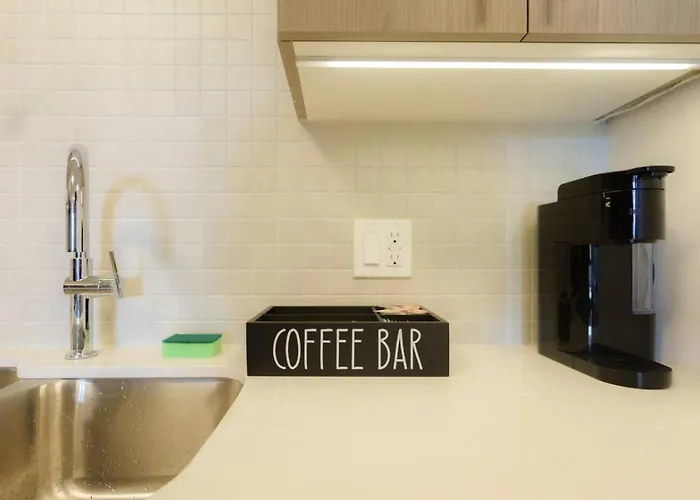 Apartamento Above The Roots - Stylish 1bd On The Square *