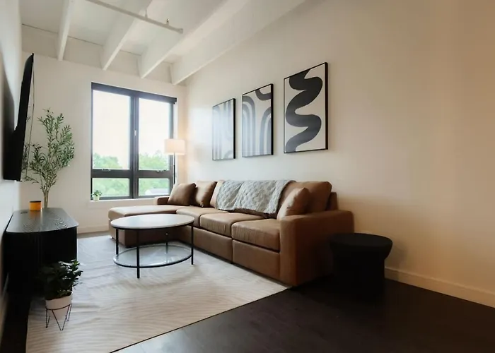 Apartamento Above The Roots - Stylish 1bd On The Square *